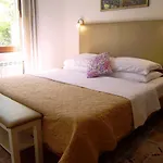 Apartman Iris *
