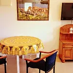 Iris Apartman *